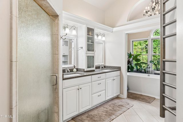 2705 Berkshire Lane, Kingsport, TN 37660