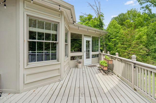 2705 Berkshire Lane, Kingsport, TN 37660
