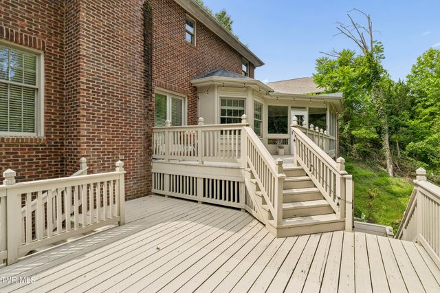 2705 Berkshire Lane, Kingsport, TN 37660