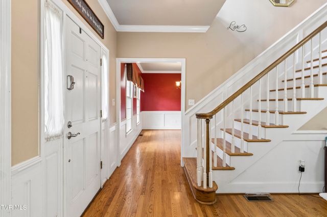 2705 Berkshire Lane, Kingsport, TN 37660