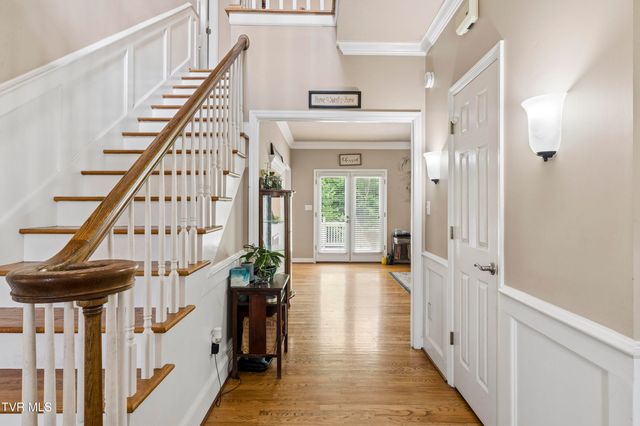 2705 Berkshire Lane, Kingsport, TN 37660