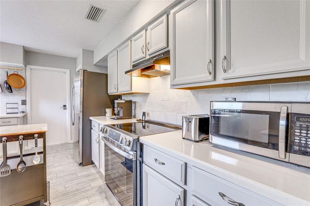 2110 HEASLEY ROAD, Englewood, FL 34223