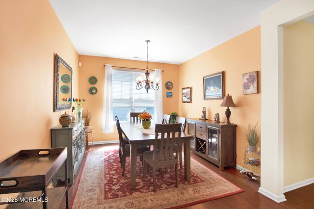 31 Heath Lane, Jackson, NJ 08527