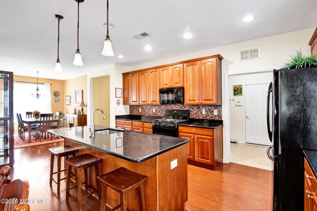 31 Heath Lane, Jackson, NJ 08527