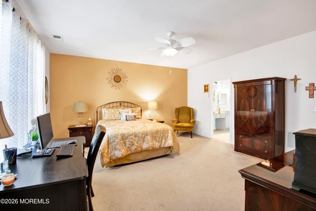 31 Heath Lane, Jackson, NJ 08527