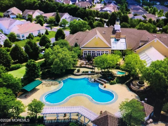 31 Heath Lane, Jackson, NJ 08527