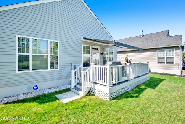 31 Heath Lane, Jackson, NJ 08527