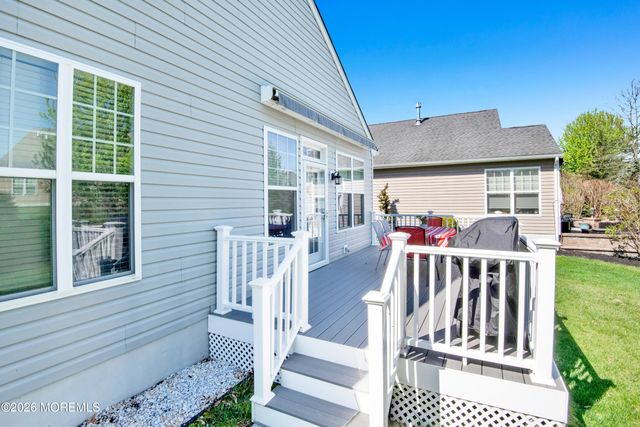 31 Heath Lane, Jackson, NJ 08527