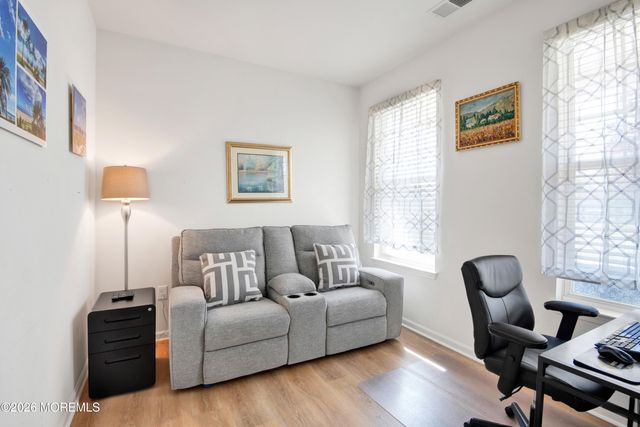 31 Heath Lane, Jackson, NJ 08527