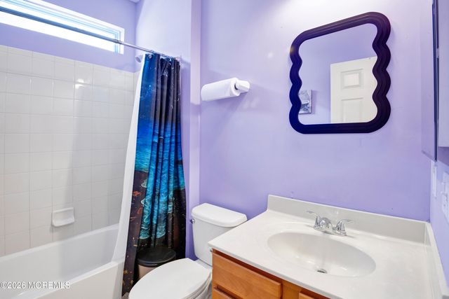 31 Heath Lane, Jackson, NJ 08527