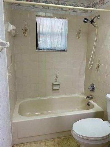 1112 NE 130TH TERRACE, Silver Springs, FL 34488