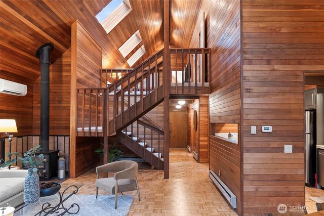 9910 40th Avenue Ct, Gig Harbor, WA 98332