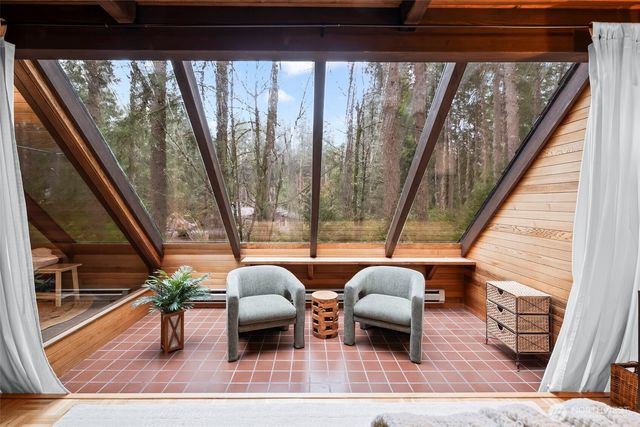 9910 40th Avenue Ct, Gig Harbor, WA 98332