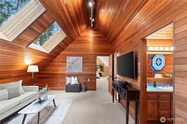 9910 40th Avenue Ct, Gig Harbor, WA 98332