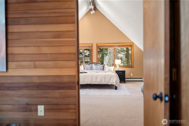 9910 40th Avenue Ct, Gig Harbor, WA 98332