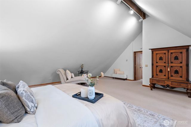 9910 40th Avenue Ct, Gig Harbor, WA 98332