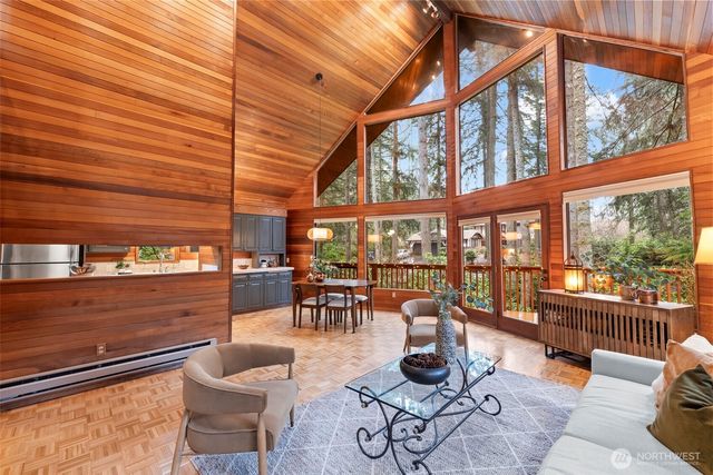 9910 40th Avenue Ct, Gig Harbor, WA 98332