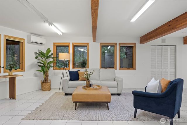 9910 40th Avenue Ct, Gig Harbor, WA 98332