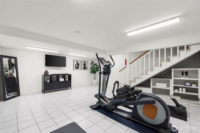 9910 40th Avenue Ct, Gig Harbor, WA 98332