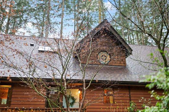 9910 40th Avenue Ct, Gig Harbor, WA 98332