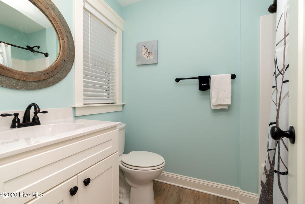 Image 13 of property listing at 4616 Lindbergh Avenue, Kitty Hawk, NC 27949