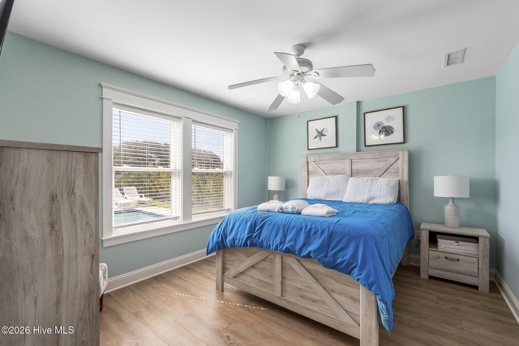 Image 17 of property listing at 4616 Lindbergh Avenue, Kitty Hawk, NC 27949