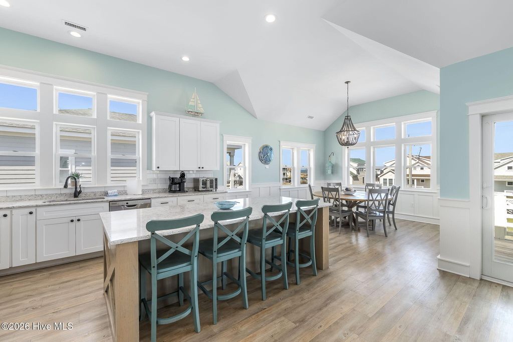 Image 24 of property listing at 4616 Lindbergh Avenue, Kitty Hawk, NC 27949