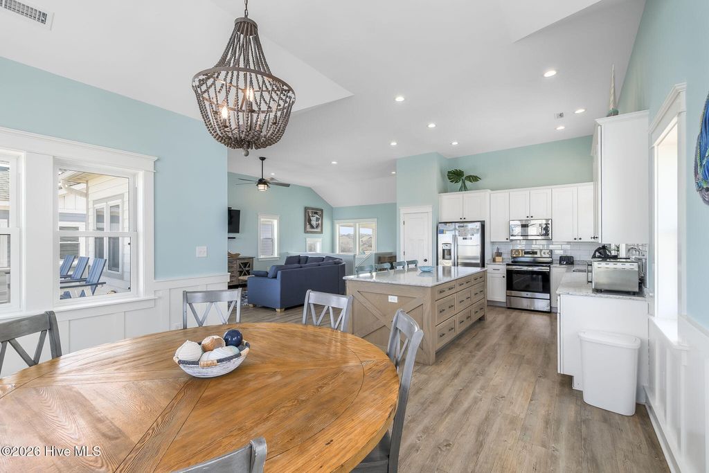 Image 28 of property listing at 4616 Lindbergh Avenue, Kitty Hawk, NC 27949