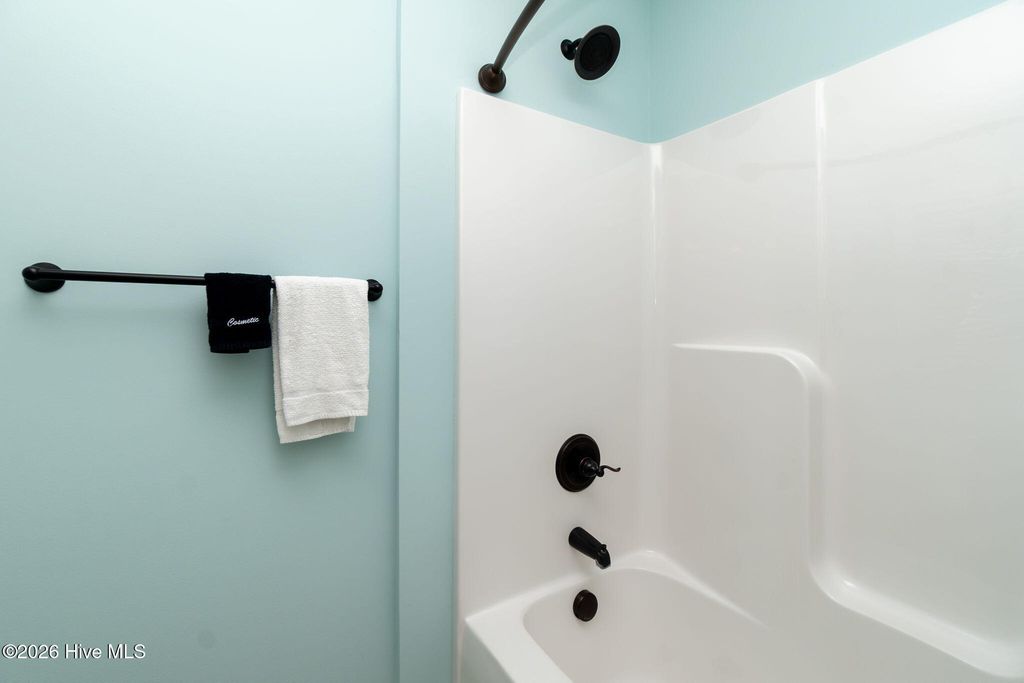 Image 32 of property listing at 4616 Lindbergh Avenue, Kitty Hawk, NC 27949