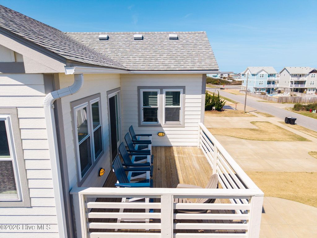 Image 51 of property listing at 4616 Lindbergh Avenue, Kitty Hawk, NC 27949