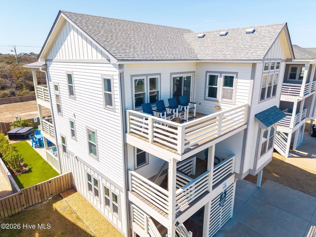 Image 52 of property listing at 4616 Lindbergh Avenue, Kitty Hawk, NC 27949