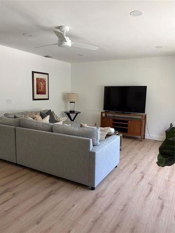 3397 NE 20th Avenue, Oakland Park, FL 33306