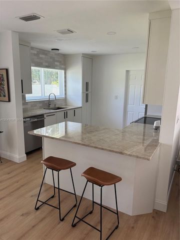 3397 NE 20th Avenue, Oakland Park, FL 33306