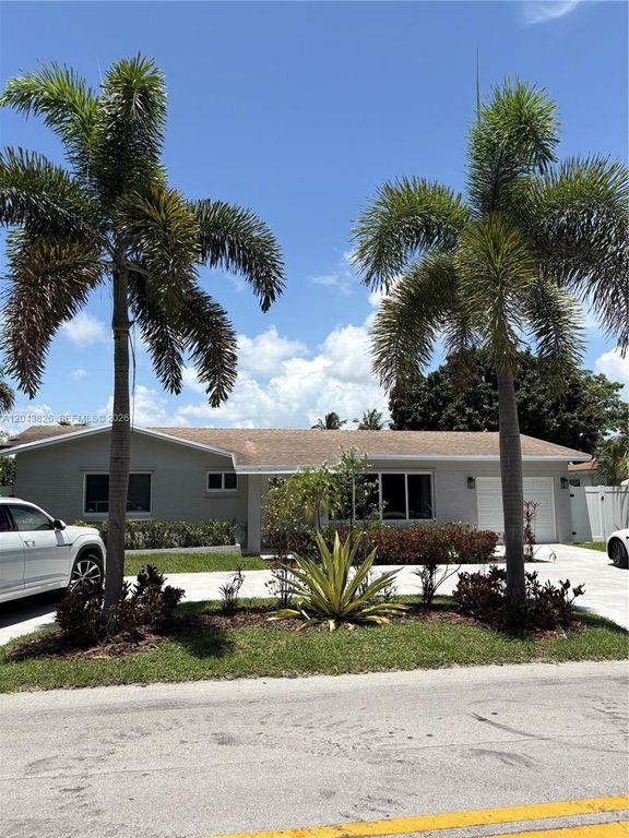 3397 NE 20th Avenue, Oakland Park, FL 33306