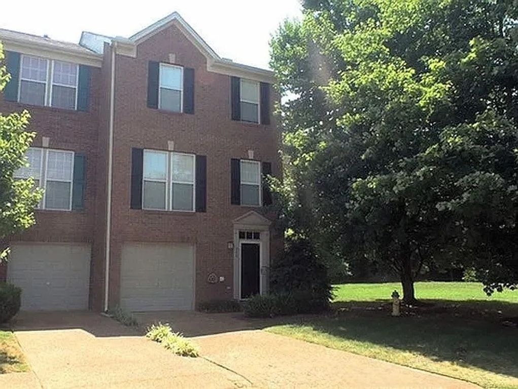 648 Huffine Manor Cir, Franklin, TN 37067