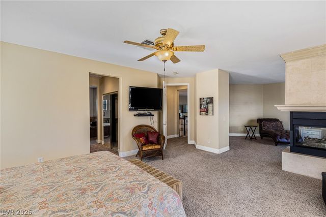 724 PINNACLE HEIGHTS Lane, Las Vegas, NV 89144