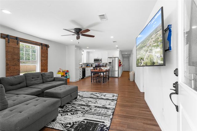 900 Bosque, Meridian, TX 76665