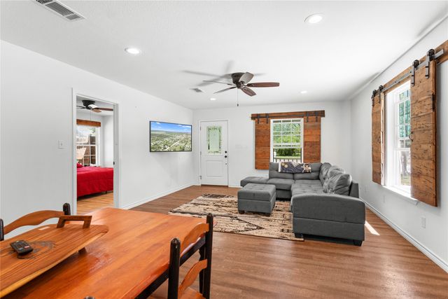 900 Bosque, Meridian, TX 76665