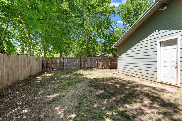 900 Bosque, Meridian, TX 76665