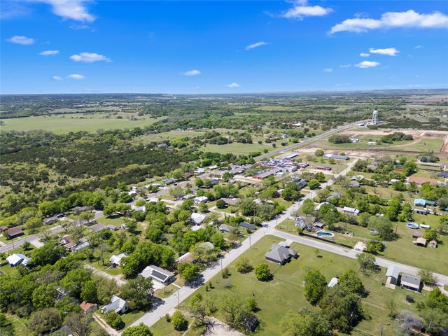 900 Bosque, Meridian, TX 76665
