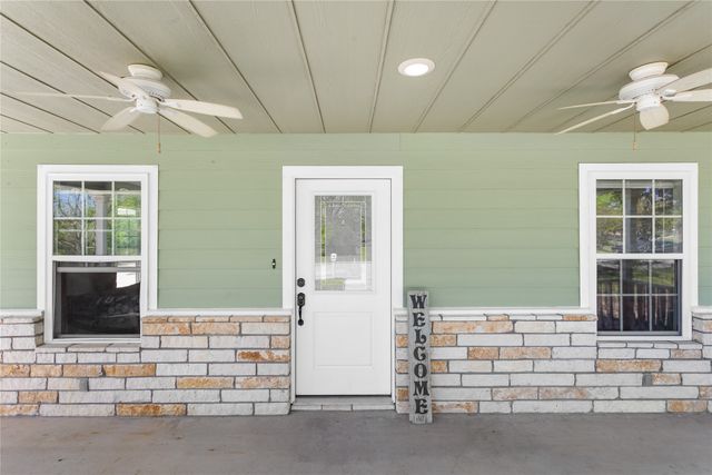 900 Bosque, Meridian, TX 76665