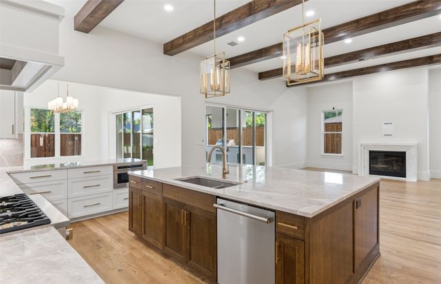 9939 Ontario Lane, Dallas, TX 75220