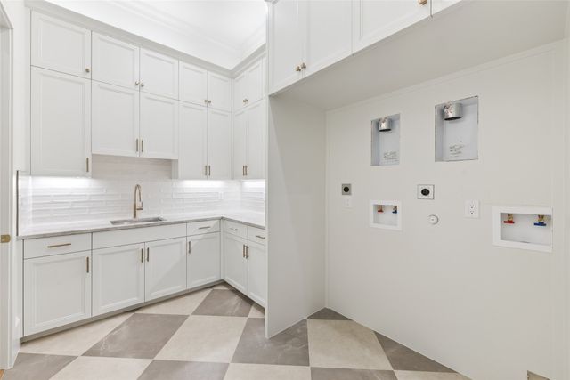 9939 Ontario Lane, Dallas, TX 75220