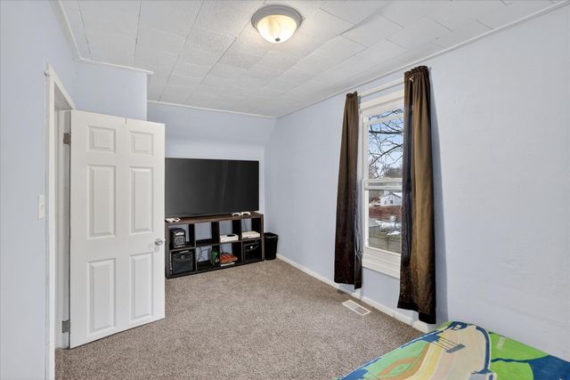 620 E Green Street, Marshall City, MI 49068