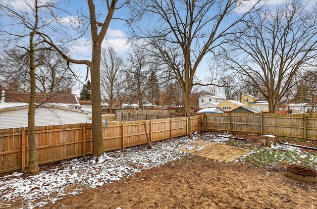 620 E Green Street, Marshall City, MI 49068