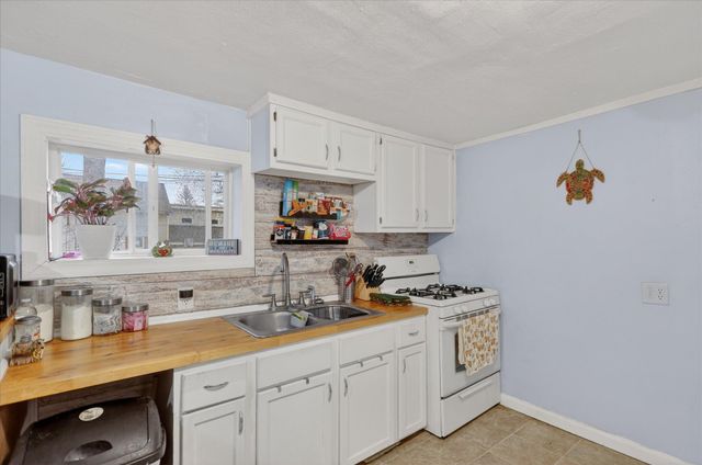 620 E Green Street, Marshall City, MI 49068