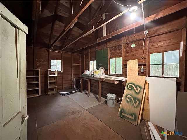 212 Coke Street, Yoakum, TX 77995