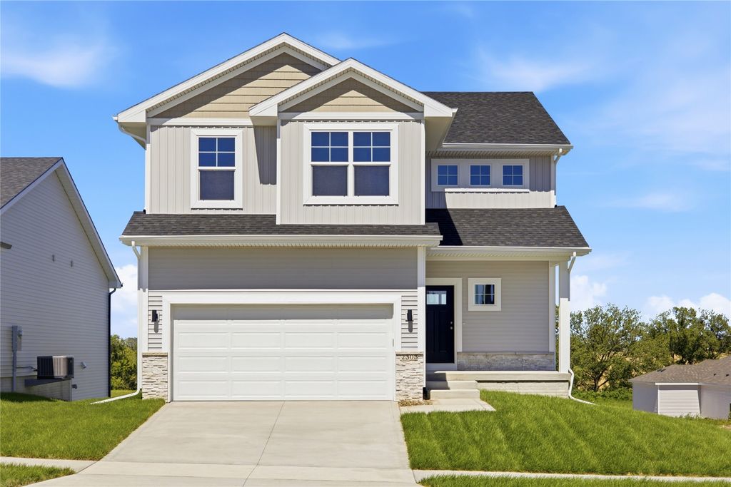 2303 Chan Drive, Adel, IA 50003