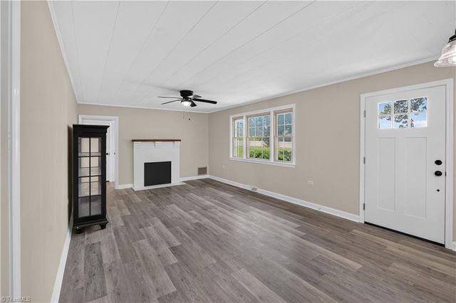 2911 Ararat Hwy, Ararat, VA 24053
