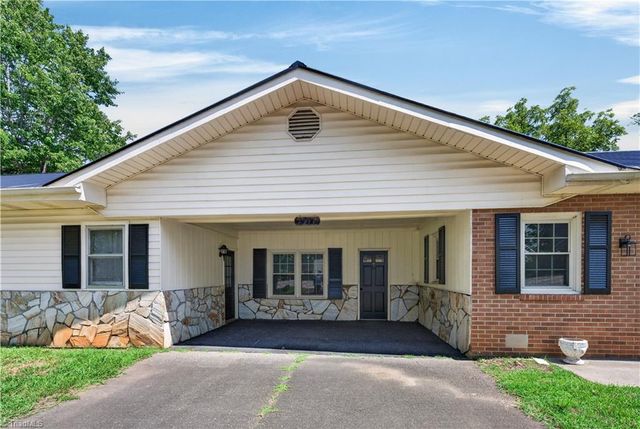 2911 Ararat Hwy, Ararat, VA 24053